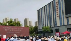 安徽2169名网约车、货车司机集中加入工会