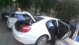 喂：110吗，网约车上有炸弹，乘客被拘留！