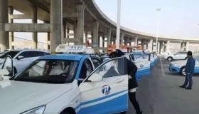 因更新电动车，保险公司集体拒保，全城出租车都停运了！