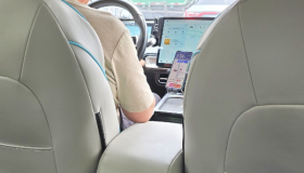 滴滴司机一天跑12个小时，只能勉强养家糊口